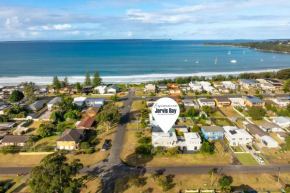 By the Bay by Experience Jervis Bay